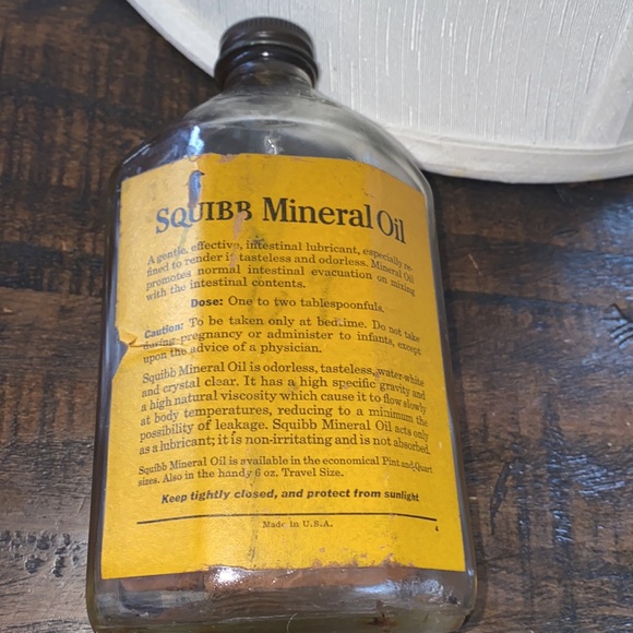 1930's Squibb Mineral Oil Glass Bottle Vintage 1 pint E.R SQUIBB & SON NEW YORK - Picture 2 of 4